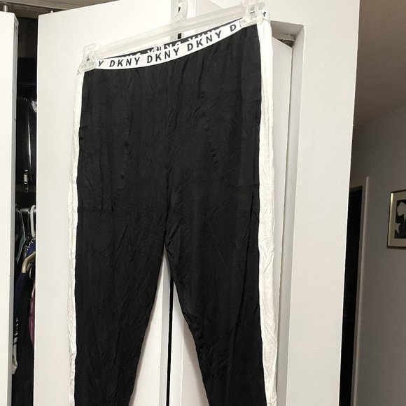 Sleep in Comfort - Picture 1 of 1